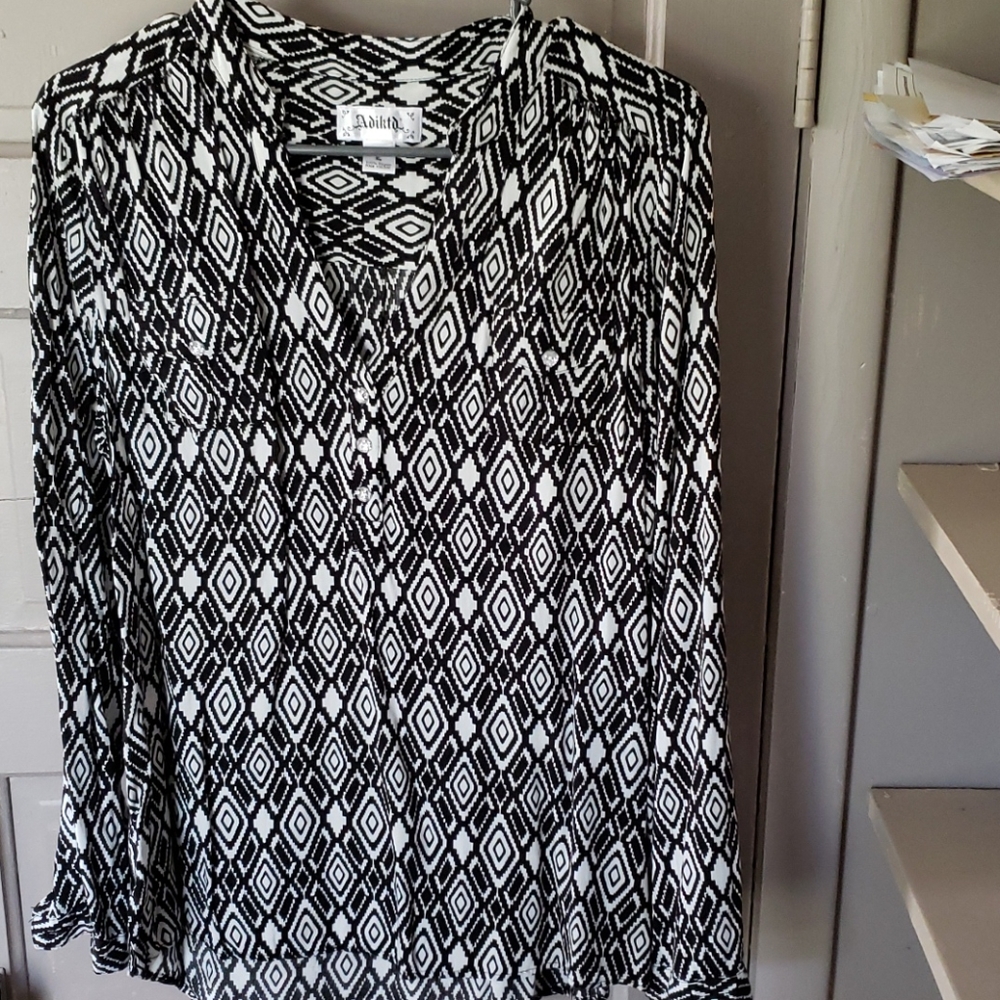 Ladies long sleeve blouse